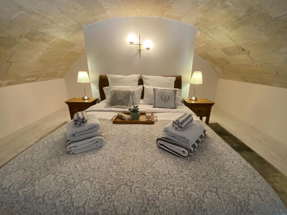 Appartement Avec Piscine Privee Dans Residence Pour 6 Personnes Uzes Bagian luar foto