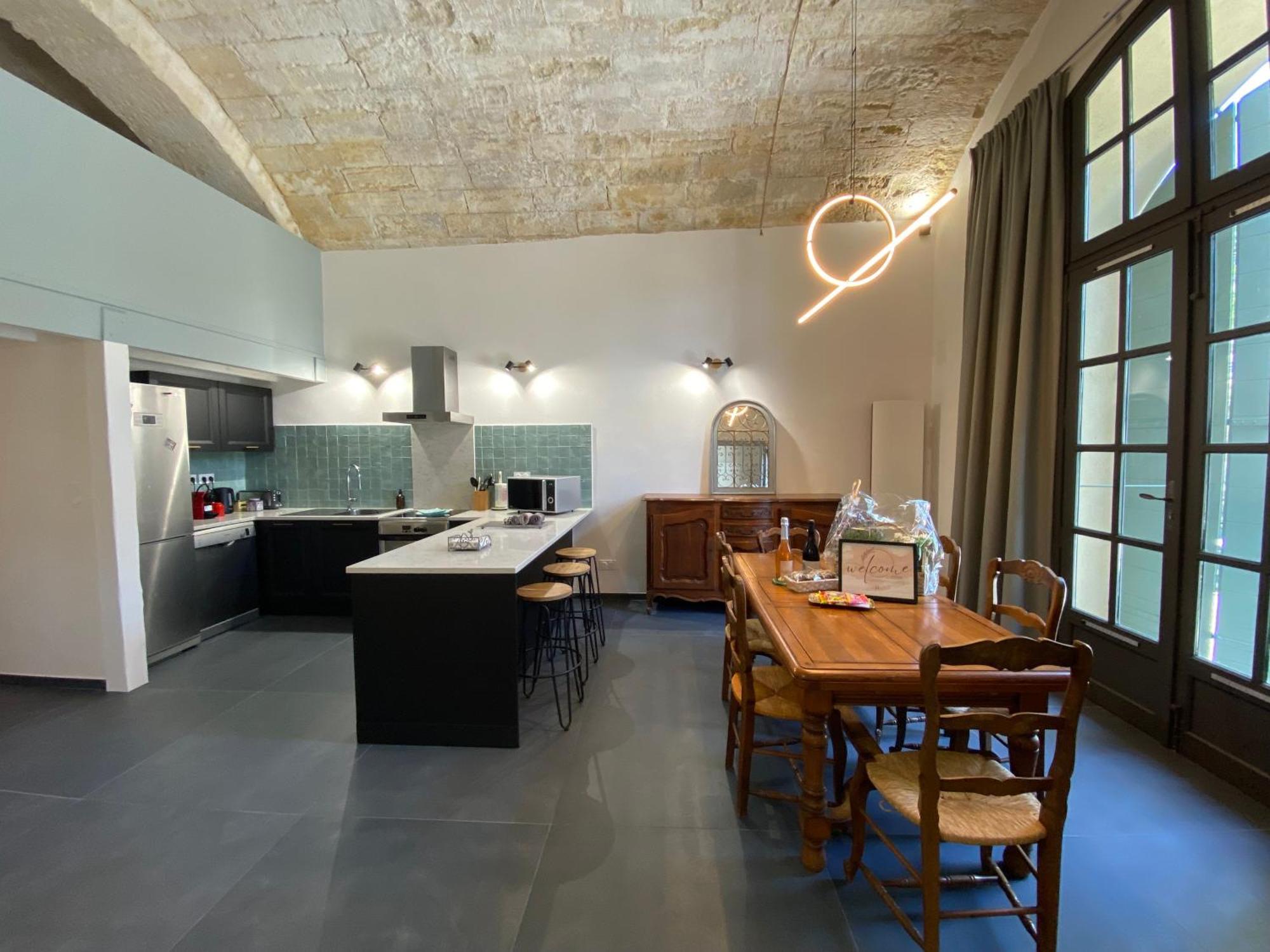 Appartement Avec Piscine Privee Dans Residence Pour 6 Personnes Uzes Bagian luar foto