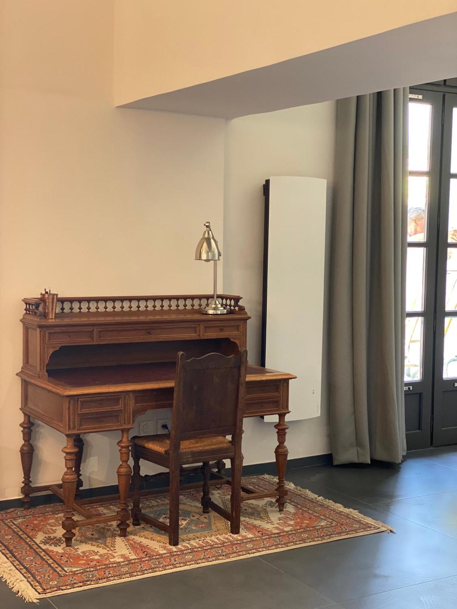 Appartement Avec Piscine Privee Dans Residence Pour 6 Personnes Uzes Bagian luar foto